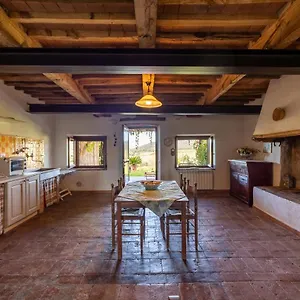  Alloggio per agriturismo Podere Binacco Italia